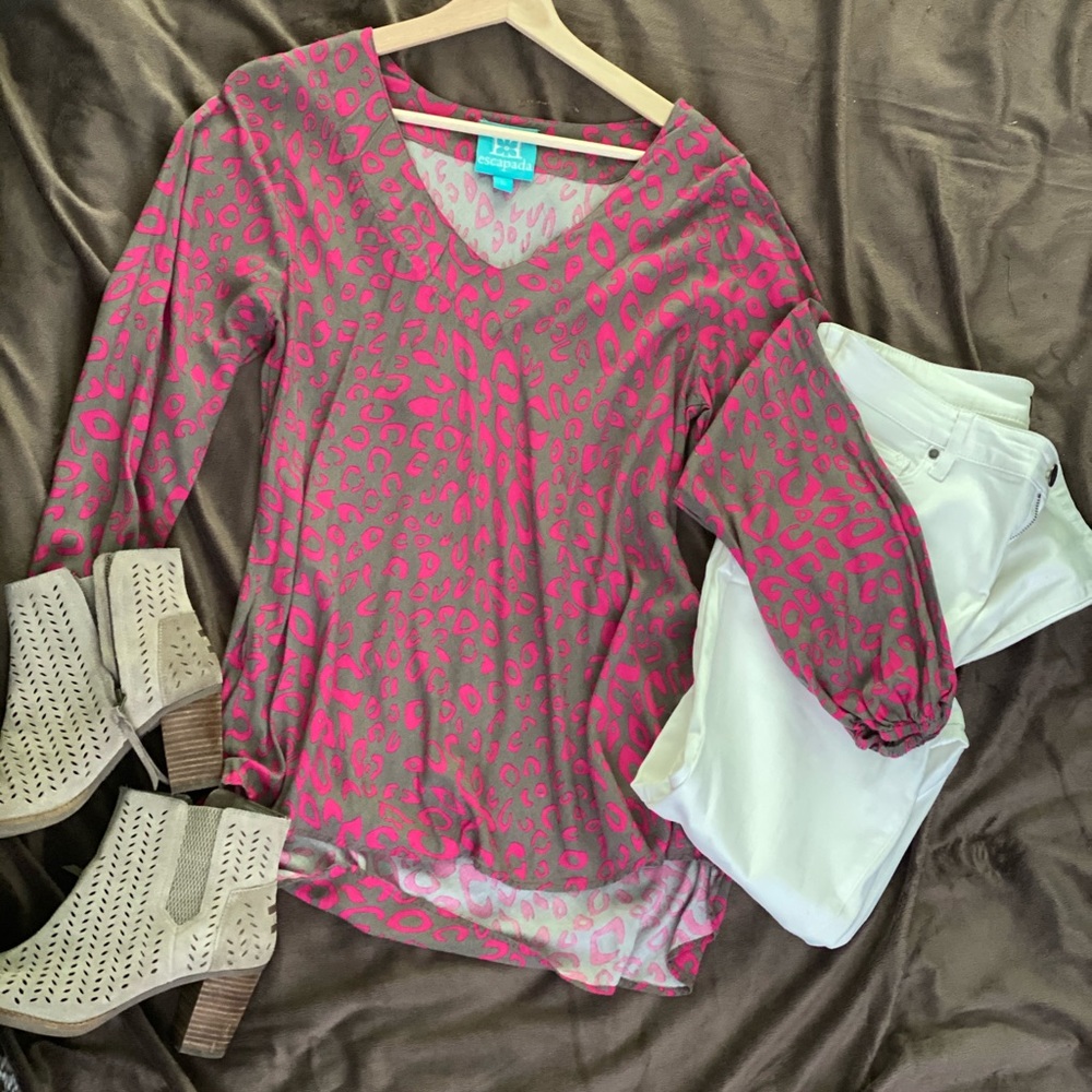Escapada Brown pink leopard top Size Large